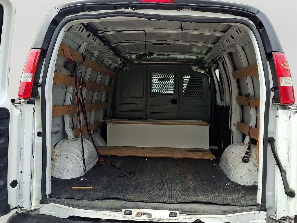 2017 GMC Savana 2500 Work Van