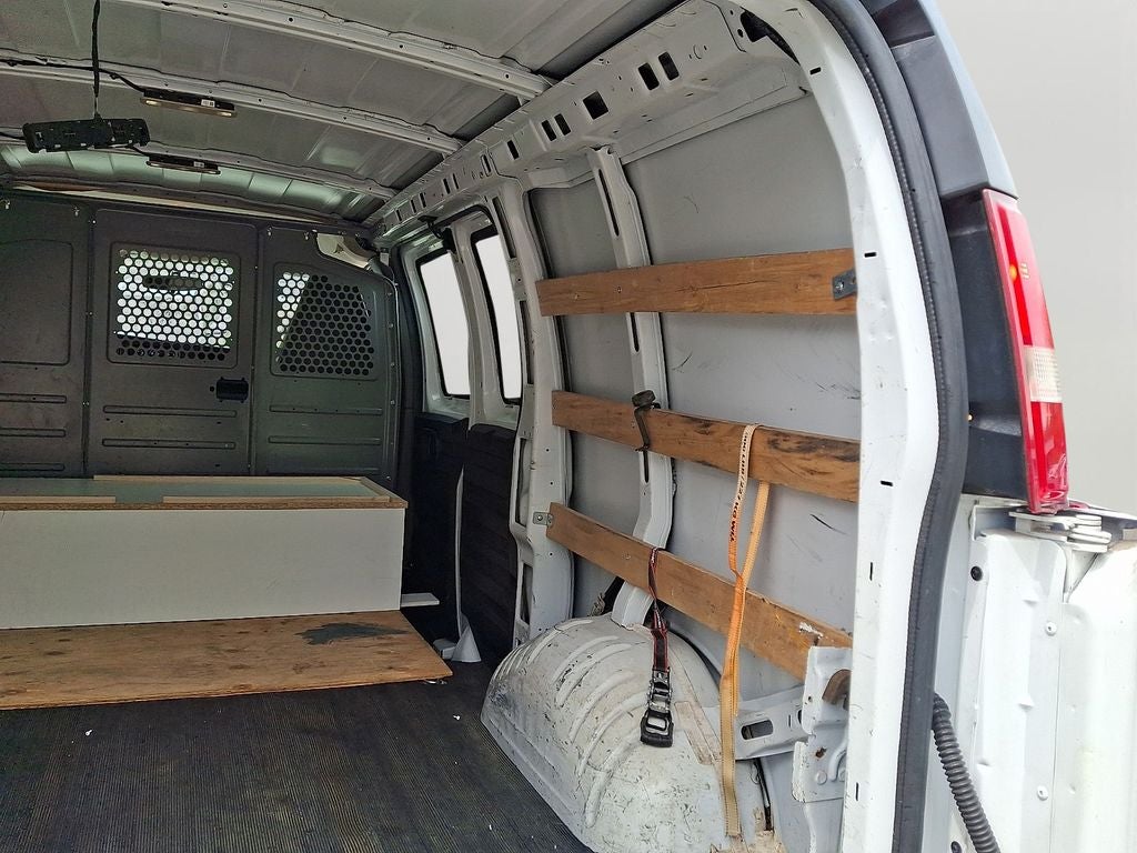 2017 GMC Savana 2500 Work Van