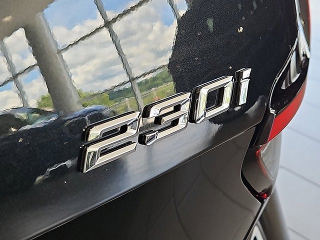 2025 BMW 2 Series 230i xDrive w/Premium Package