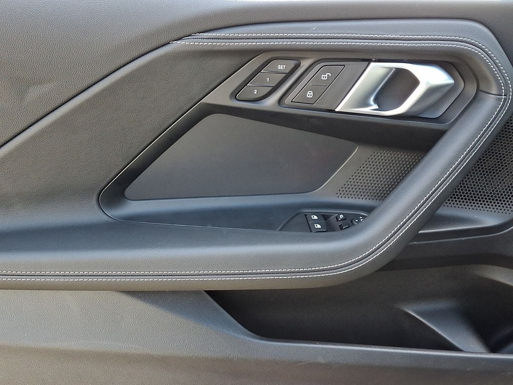 2025 BMW 2 Series 230i xDrive w/Premium Package