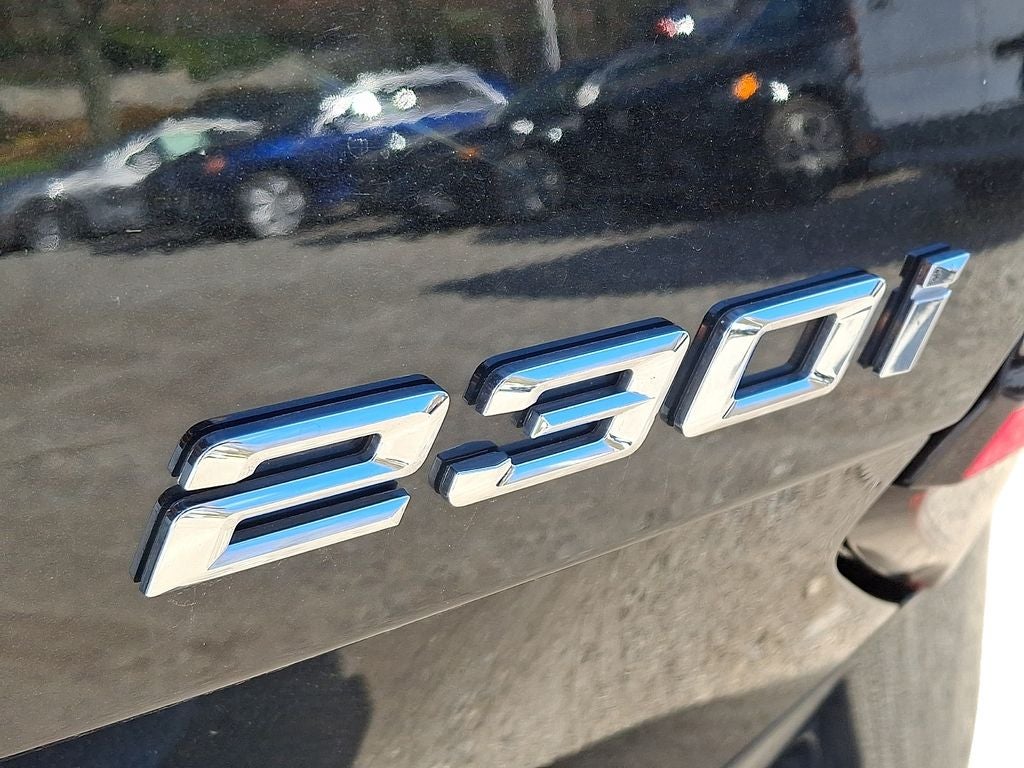 2025 BMW 2 Series 230i xDrive w/Premium Package