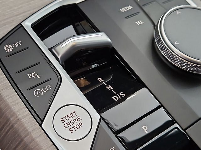 2025 BMW 2 Series 230i xDrive w/Premium Package