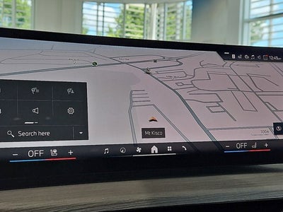 2025 BMW 2 Series 230i xDrive w/Premium Package