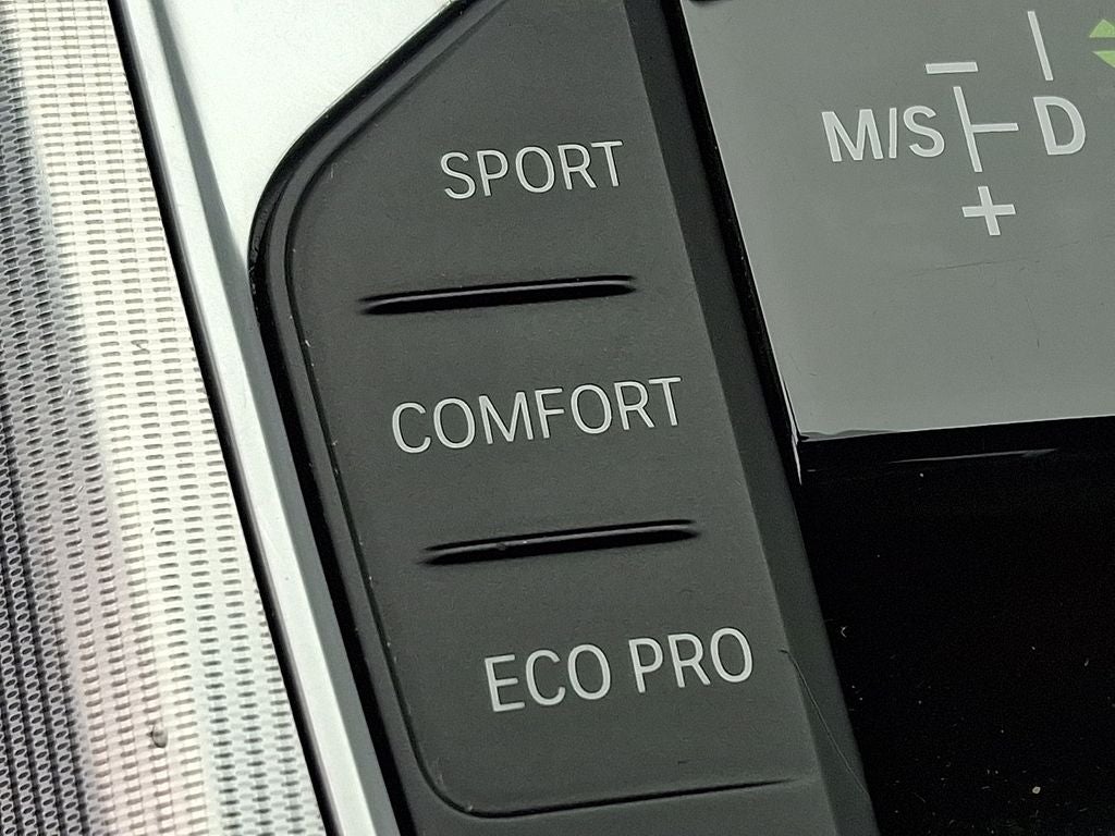 2022 BMW 3 Series 330i xDrive