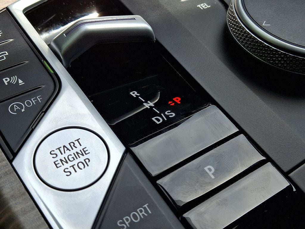 2025 BMW 3 Series 330i xDrive