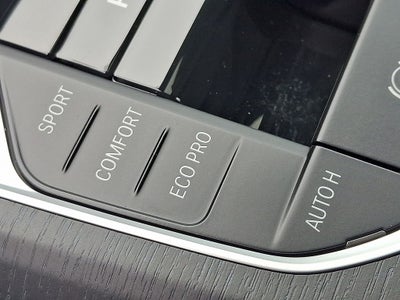 2026 BMW 3 Series 330i xDrive w/Premium Package