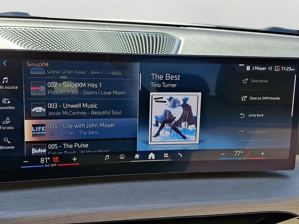 2025 BMW 3 Series 330i xDrive w/Premium Package