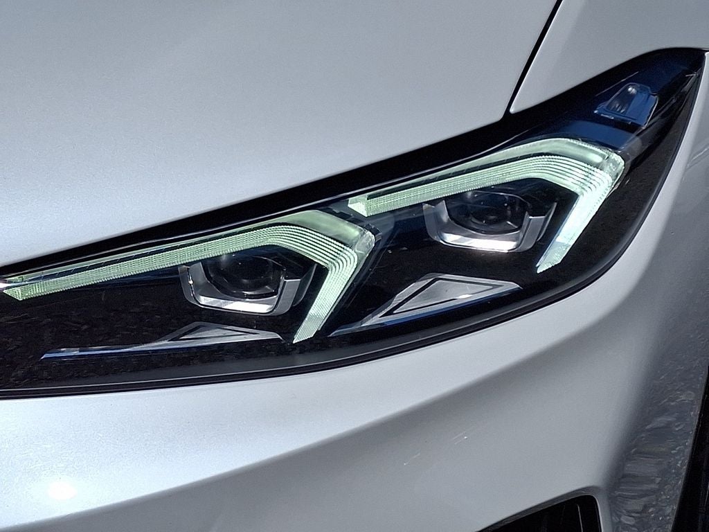 2025 BMW 3 Series 330i xDrive
