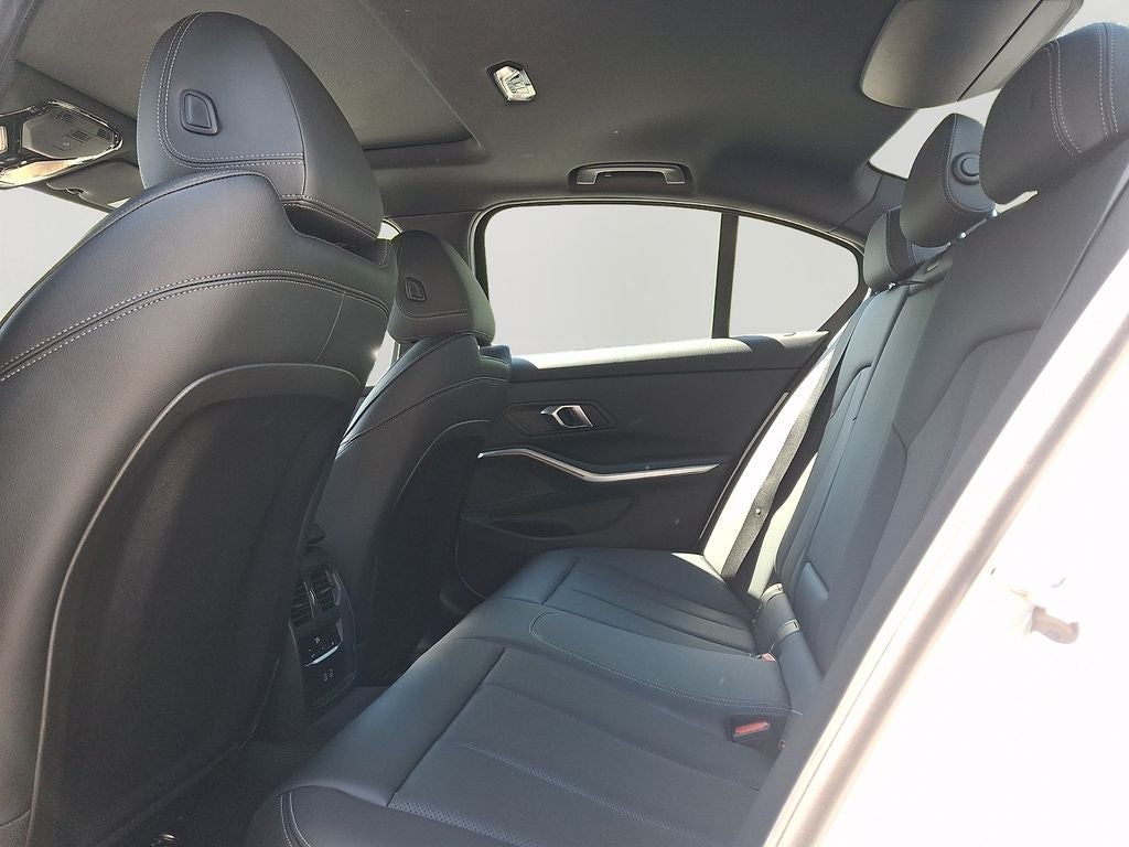 2025 BMW 3 Series 330i xDrive
