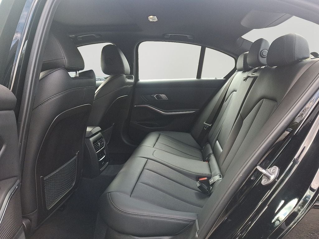 2023 BMW 3 Series 330i xDrive