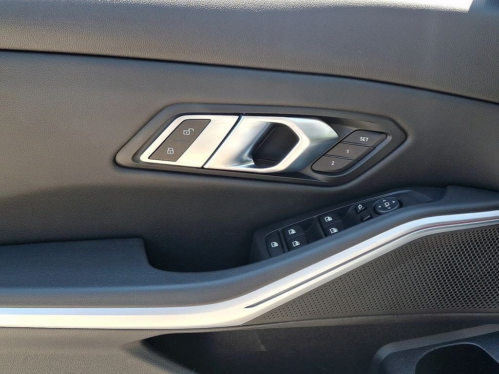 2023 BMW 3 Series 330i xDrive