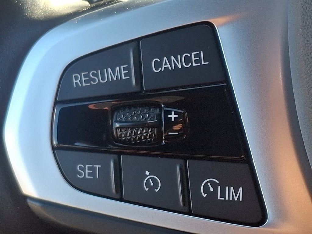 2024 BMW 3 Series 330i xDrive
