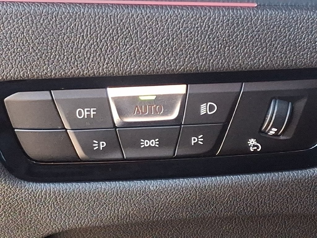 2024 BMW 3 Series 330i xDrive