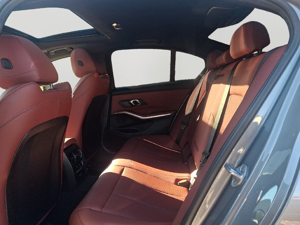 2024 BMW 3 Series 330i xDrive
