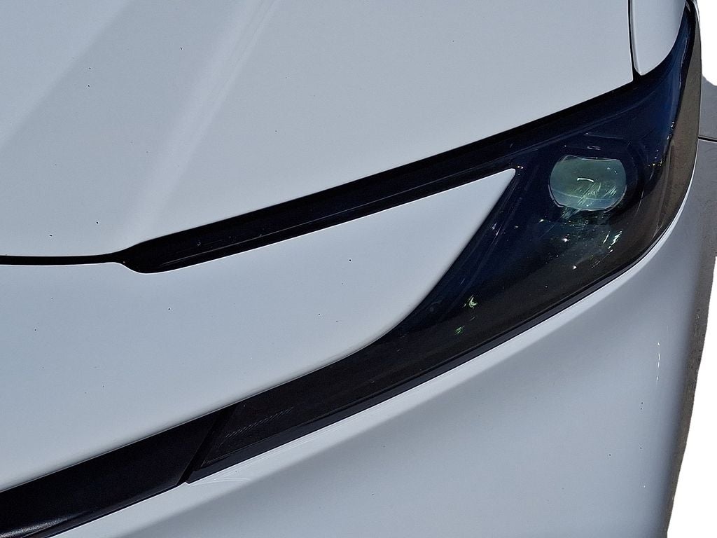 2025 Toyota Camry LE w/Apple CarPlay