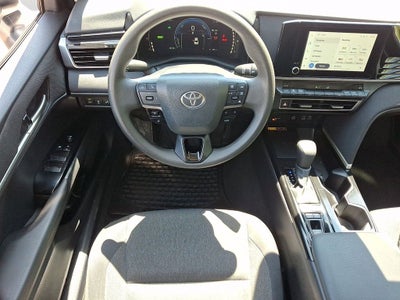 2025 Toyota Camry LE w/Apple CarPlay