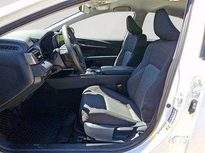 2025 Toyota Camry LE w/Apple CarPlay