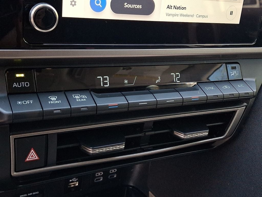 2025 Toyota Camry LE w/Apple CarPlay