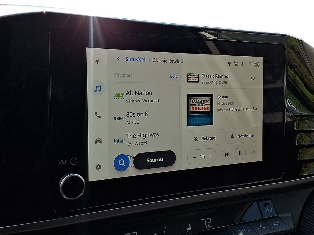 2025 Toyota Camry LE w/Apple CarPlay