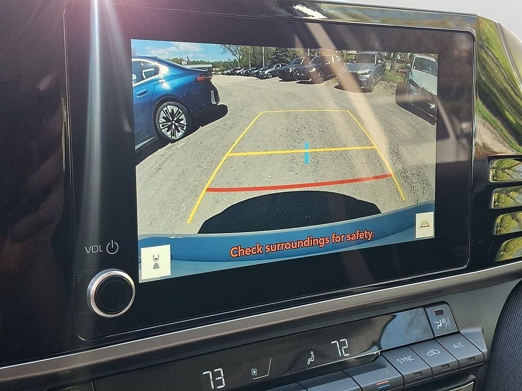 2025 Toyota Camry LE w/Apple CarPlay