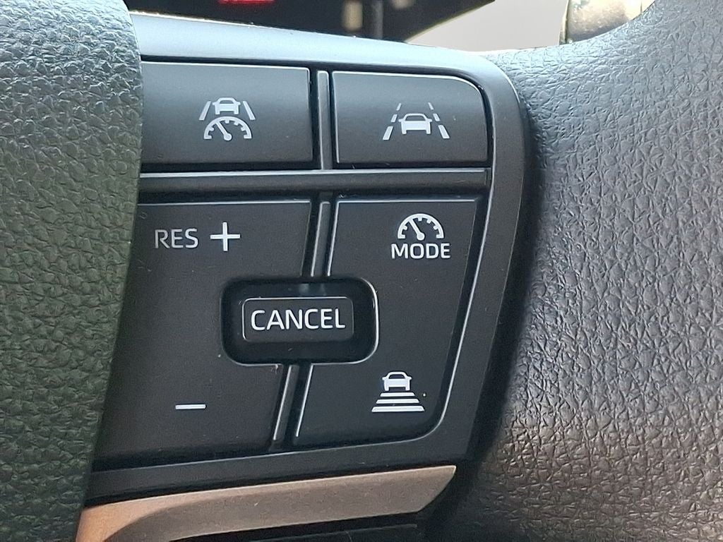 2025 Toyota Camry LE w/Apple CarPlay