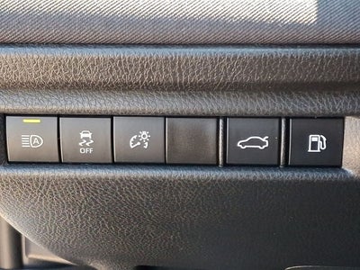 2025 Toyota Camry LE w/Apple CarPlay