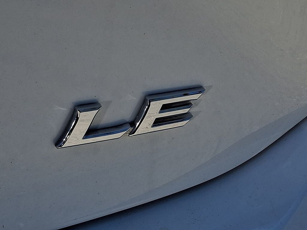 2025 Toyota Camry LE w/Apple CarPlay