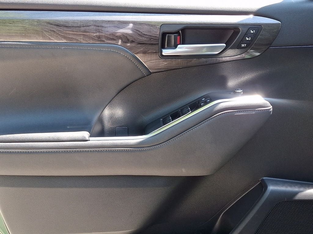 2023 Toyota Highlander Hybrid Limited