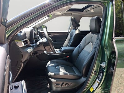 2023 Toyota Highlander Hybrid Limited