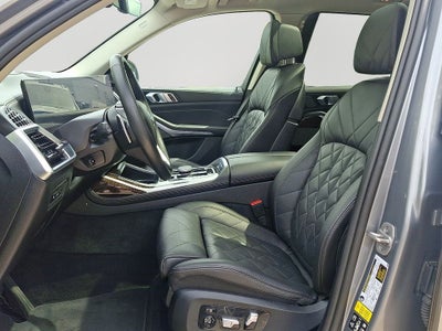 2024 BMW X7 xDrive40i w/Premium Package
