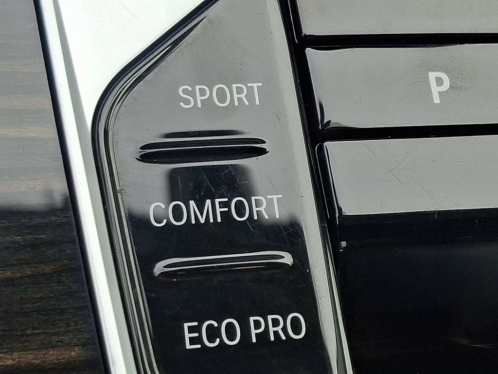 2024 BMW X7 xDrive40i w/Premium Package