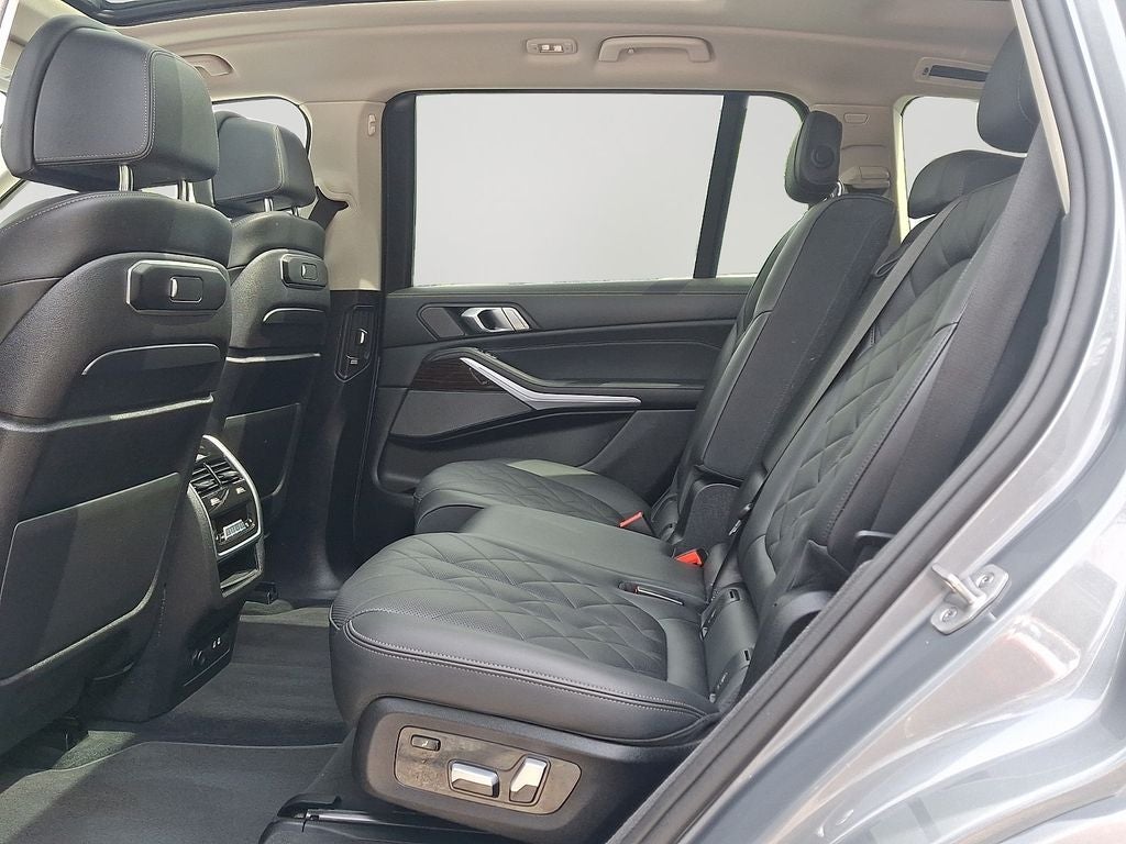2024 BMW X7 xDrive40i w/Premium Package