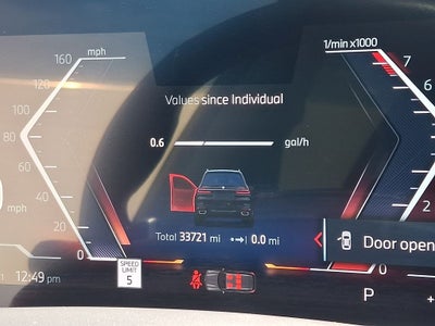 2025 BMW X7 xDrive40i
