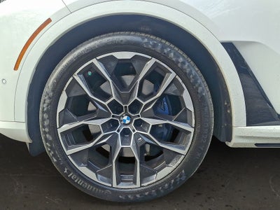 2025 BMW X7 xDrive40i
