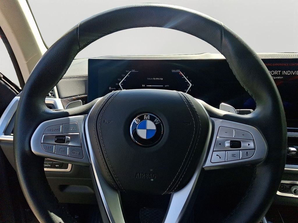 2025 BMW X7 xDrive40i