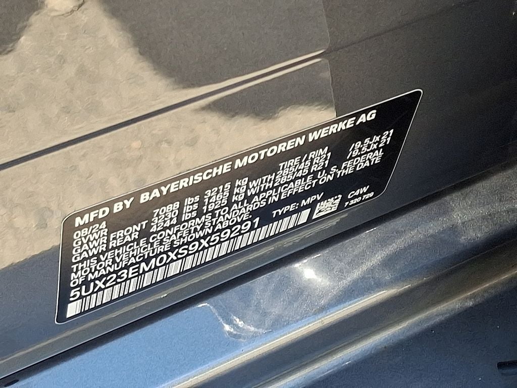 2025 BMW X7 xDrive40i