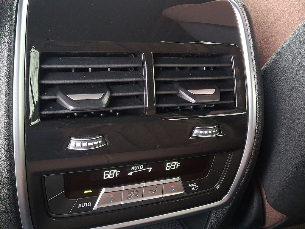 2024 BMW X5 xDrive40i w/Premium Package