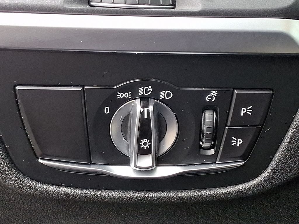 2023 BMW X3 xDrive30i w/Convenience Package