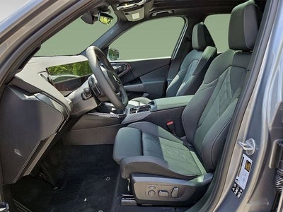 2025 BMW X3 30 xDrive w/Premium Package