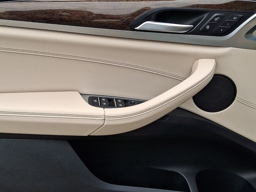 2019 BMW X3 xDrive30i w/Convenience Package & Navigation