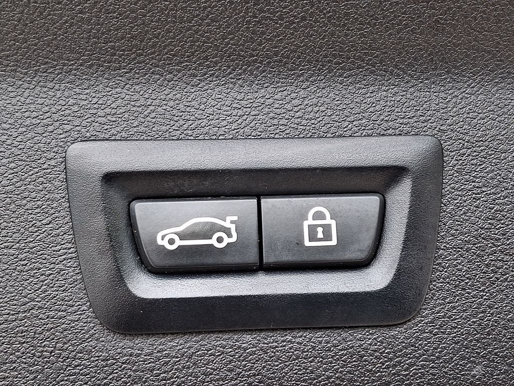 2019 BMW X3 xDrive30i w/Convenience Package & Navigation