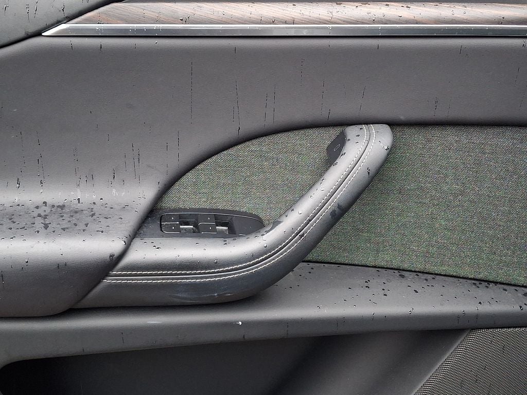 2024 Tesla Model X Base w/Navigation