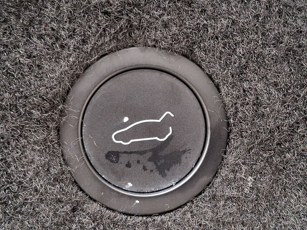 2024 Tesla Model X Base w/Navigation