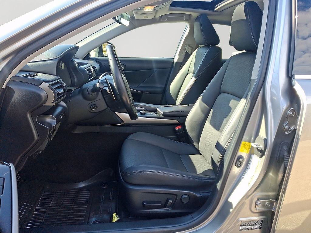 2019 Lexus IS 300 300