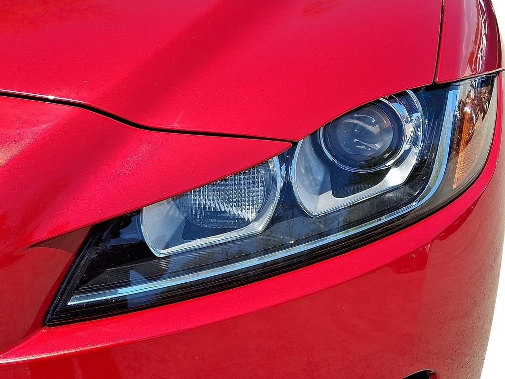 2020 Jaguar F-PACE 25t Premium w/Cold Climate Package