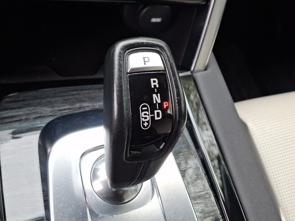 2020 Land Rover Discovery Sport SE R-Dynamic w/Technology Package