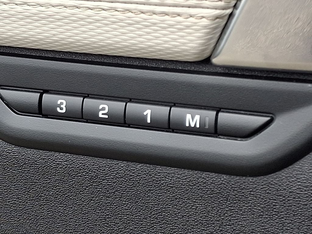 2020 Land Rover Discovery Sport SE R-Dynamic w/Technology Package