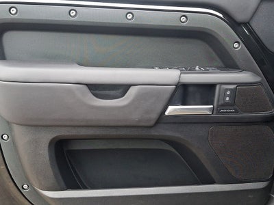 2025 Land Rover Defender 110 S