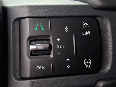 2025 Land Rover Defender 110 S