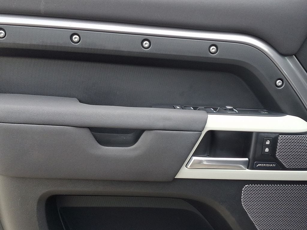 2022 Land Rover Defender 110 S